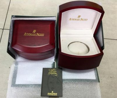 Low Price Replica AUDEMARS PIGUET wood watch box for Sale